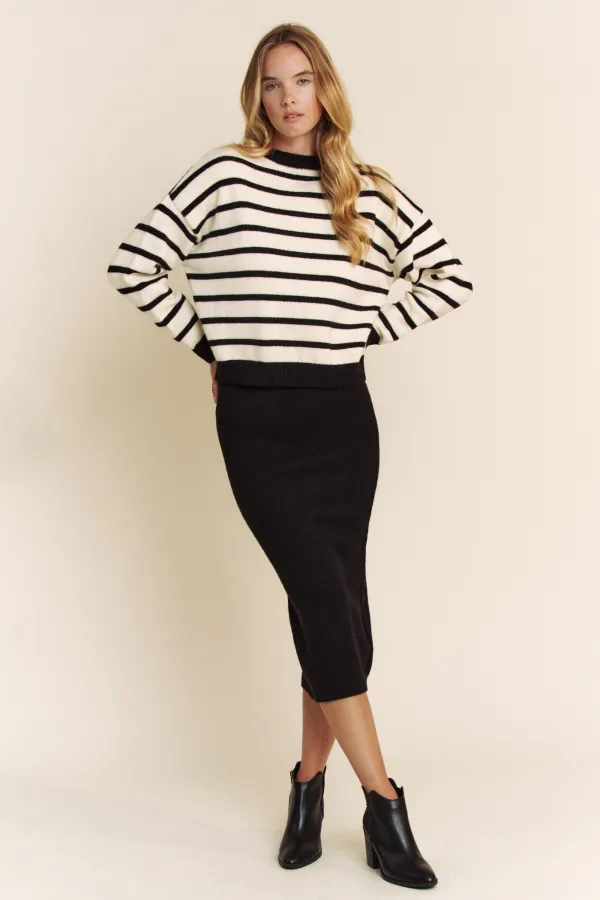 wholesale clothing stripe sweater top with solid skirt sweater set hersmine