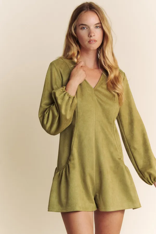 wholesale SUEDE LONG SLEEVE SIDE POCKED ROMPER hersmine